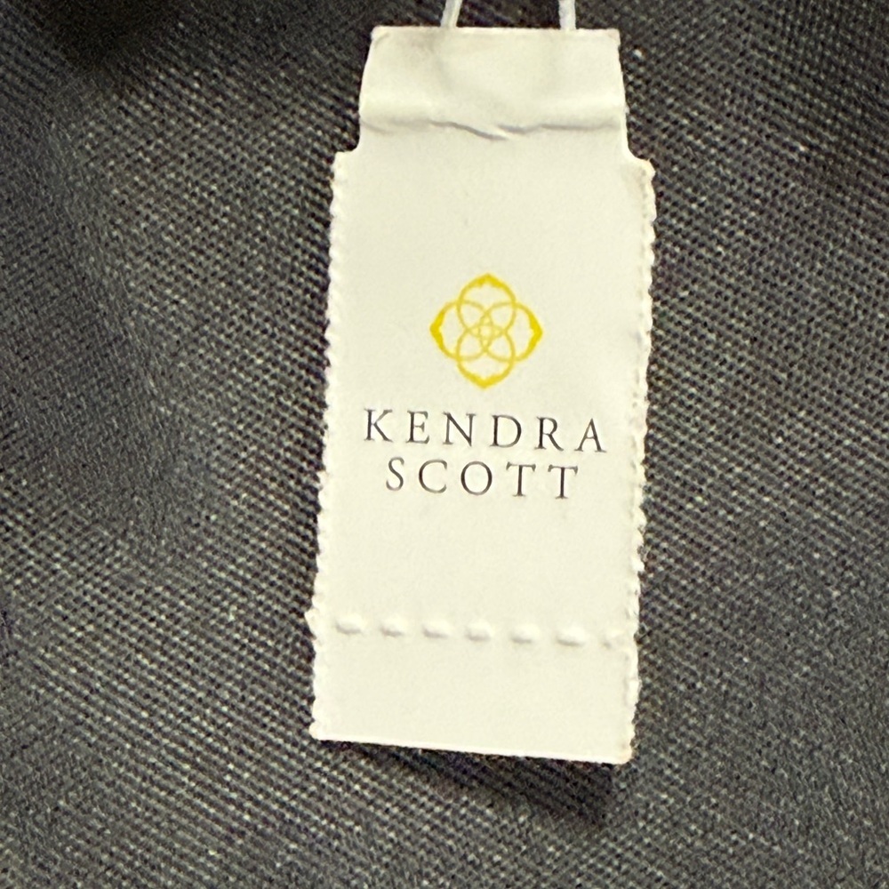 Kendra Scott Small Black Nylon Crossbody Bag Adjustable Strap NWT - Picture 3 of 6